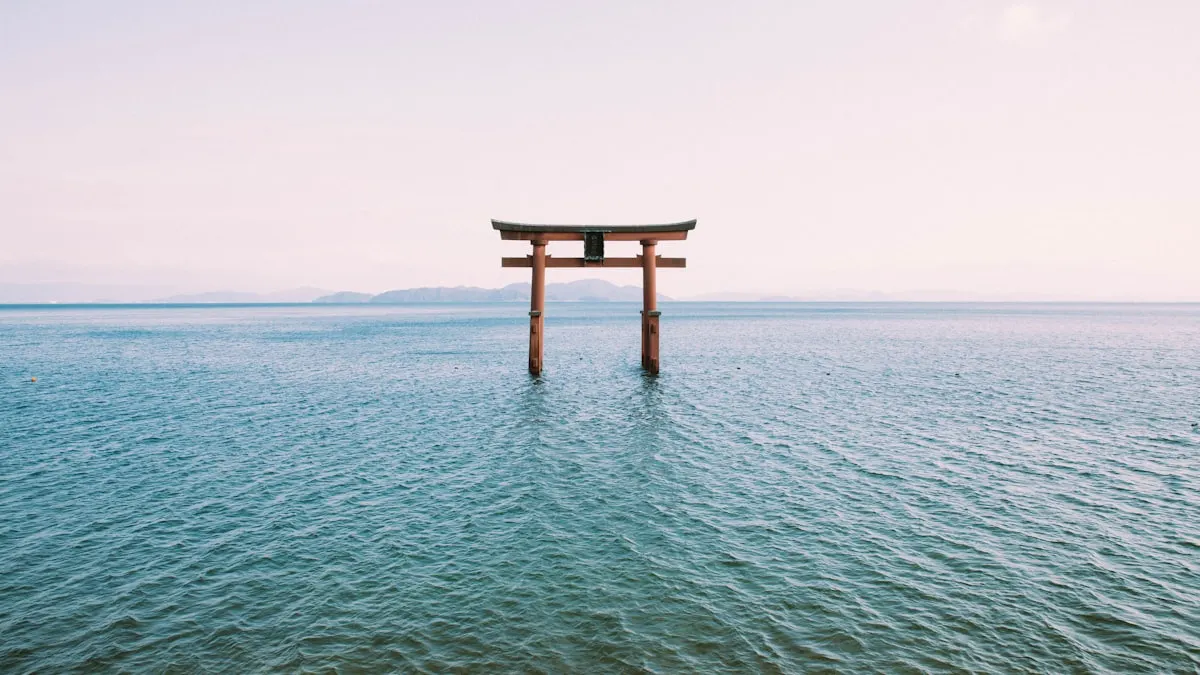 琵琶湖の湖中鳥居